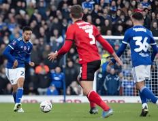 PG电子游戏-伯恩茅斯主场失利，球队陷入保级泥潭