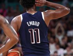 PG中国登录入口-凯尔特人B队险胜尼日利亚男篮，恩比德统治全场