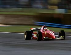 PG中国官网-赛道上的双面传奇，雷诺险胜红牛，维斯塔潘刷新纪录之夜